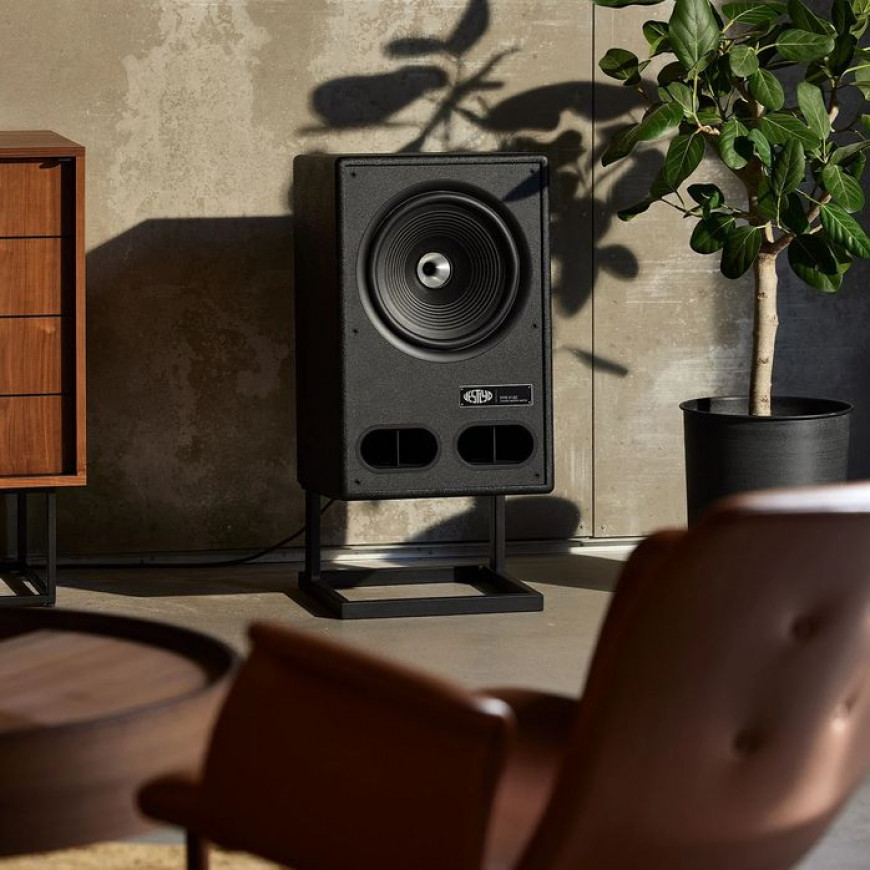 Vestlyd V12C and V15C: Danish speakers with coaxial drivers 10 Image