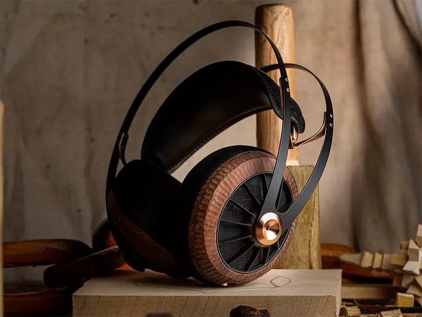 Meze 109 Pro Primal: Exclusive version of headphones from Romania 9 Meze 109 Pro Primal on-ear headphones
