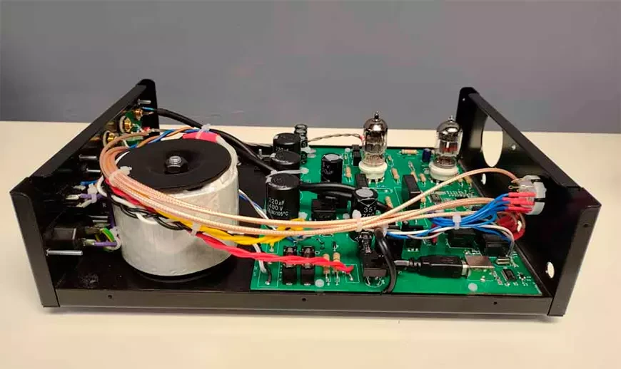 Deco Audio TRANSFER Standard: Inexpensive tube DAC from the UK 9 Tube DAC Deco Audio TRANSFER Standard