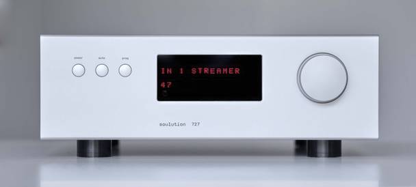 Soulution 757 and 727: Extreme precision preamplifiers 8 SOULUTION