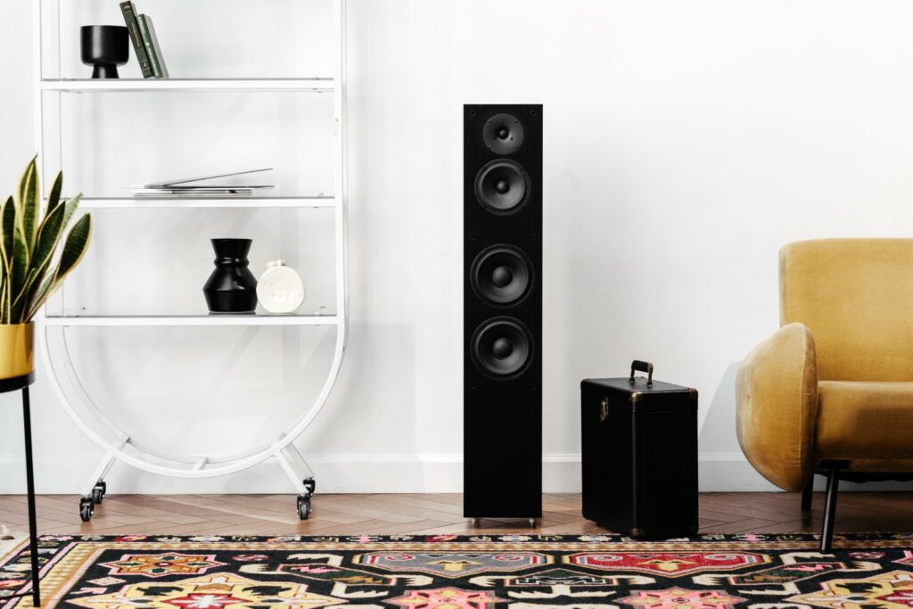 Radiotehnika unveils a new line of Vita speaker systems 8 IMG 0114 Large