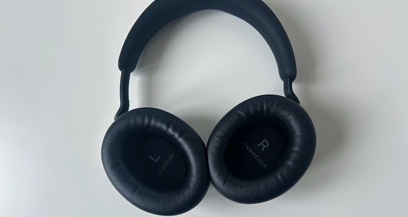 Sennheiser Accentum: Ended up buying a pair 12 The main testing was carried out on Astell&Kern A&Ultima SP3000 , iBasso DX320 and iPhone 15 Pro.