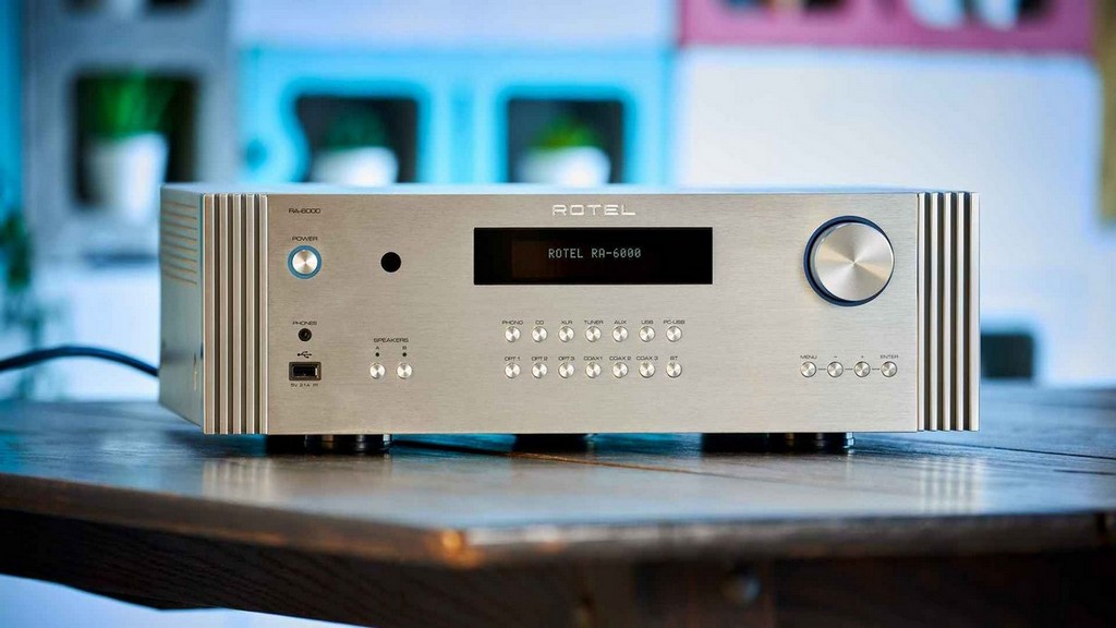 Rotel RA-6000 and DT-6000: Anniversary pair integral-DAC Transport 8 rotel ra6000 1