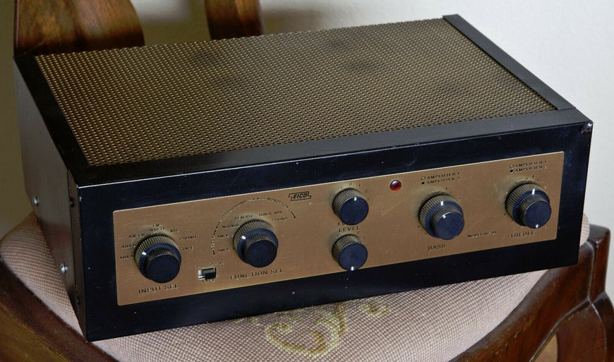 The 50 Best Vintage Amplifiers ever made 37 Image