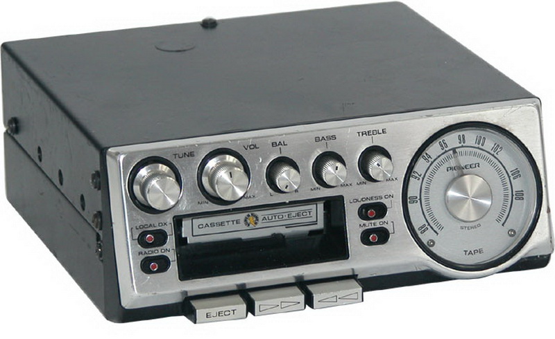 Pioneer KP500 1960.jpg Pioneer KP500 1960.jpg