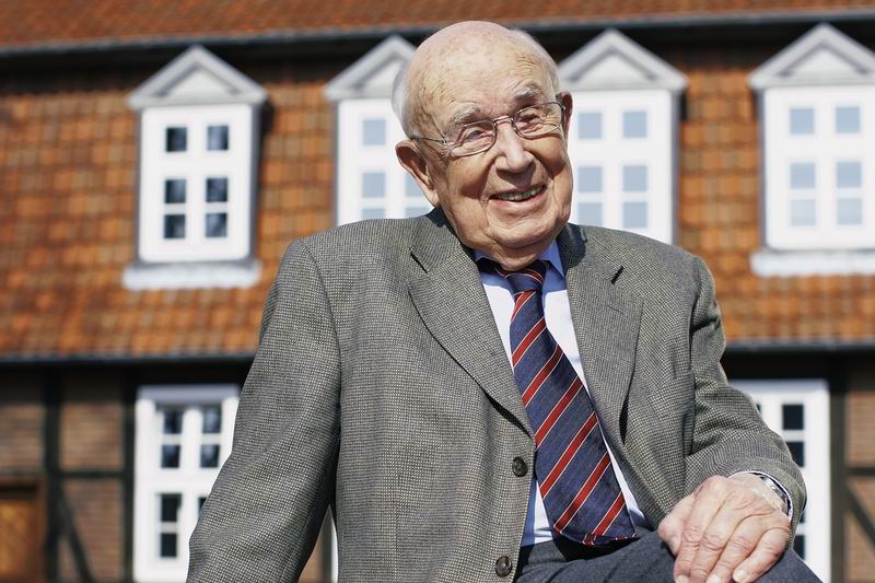 Fritz Sennheiser.jpg Fritz Sennheiser.jpg