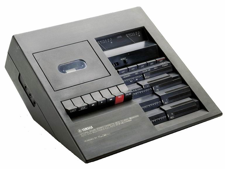 Yamaha Stereo Cassette Deck TC-800D, 1975.jpg Yamaha Stereo Cassette Deck TC-800D, 1975.jpg