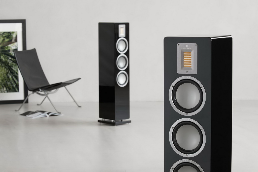 Promotions_AUDIOVECTOR-QR-5-Black_1920.jpg Promotions_AUDIOVECTOR-QR-5-Black_1920.jpg