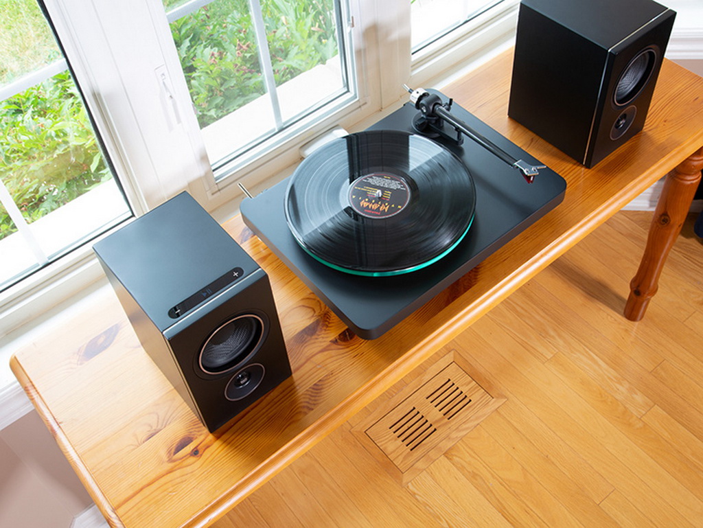 psb-speakers-announces-launch-of-alpha-iq-streaming-powered-speakers-with-bluos-09-2022-fig-4.jpg psb-speakers-announces-launch-of-alpha-iq-streaming-powered-speakers-with-bluos-09-2022-fig-4.jpg