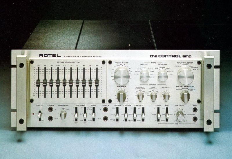 rotel rc 5000.jpg rotel rc 5000.jpg