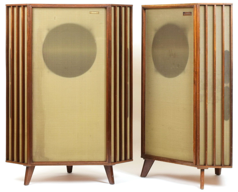 Tannoy 15″ Monitor Silver 1953.jpg Tannoy 15″ Monitor Silver 1953.jpg