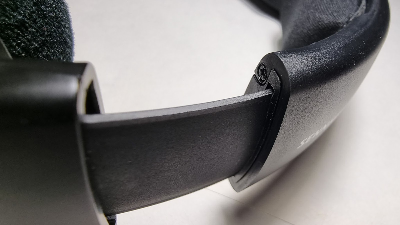 Sennheiser HD 560S: Affordable high-quality headphones 13 3YVSvnMGlGxTLAHuWWFVwSHCQ4uGm3qzPS97ce J7W6F51FUI1yQ56AMKvKjmYD9eVDScXK2xefUz Uotl2z6Mbv H3CIN1o4daV1OS5 YW