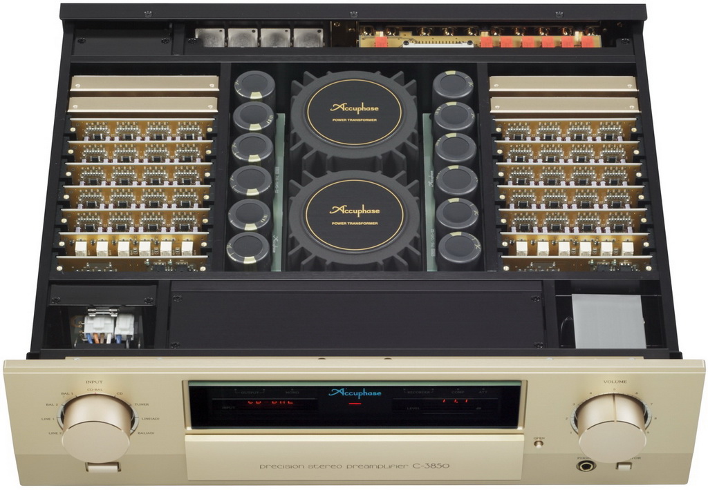 Accuphase C-3850 3.jpg Accuphase C-3850 3.jpg