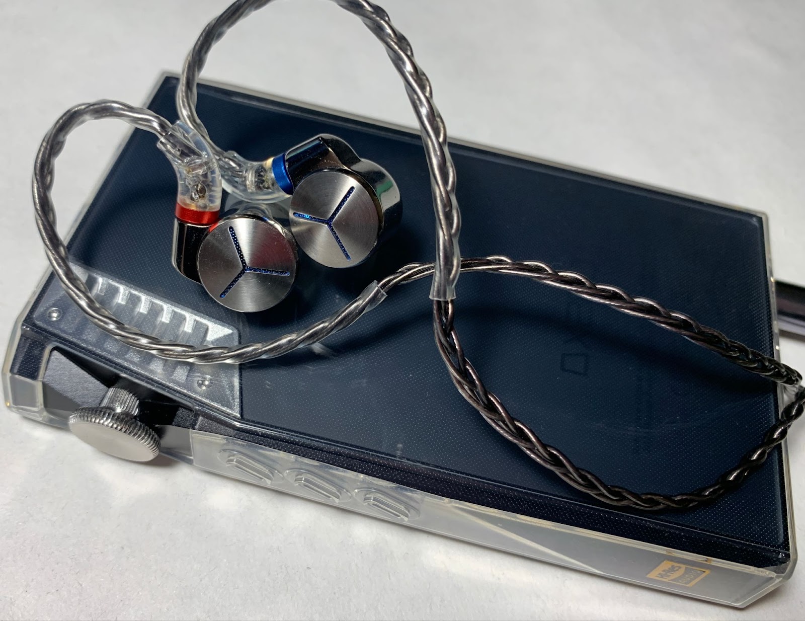 FiiO FA7s: High-quality headphones with a futuristic touch 16 rQuXJUPfSXufUNDI8KloQ89nk2hNsjjZ46MEFmaxEg6zFZQkzVOAnOOGXliWR hJeODBMF8yT CvEpUqeIv5MySMFwXafe2IhEQdlcvvARRhwiUNE6Q