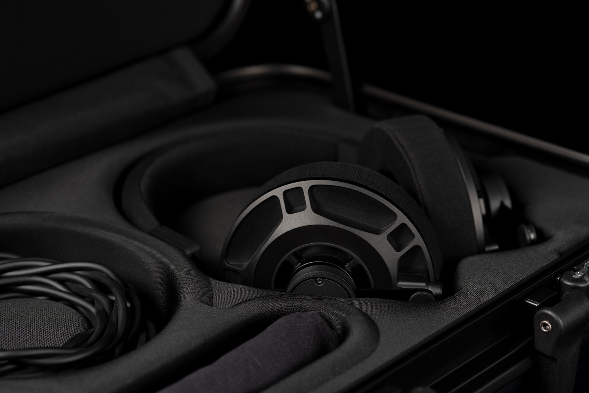 Final D7000: Over-ear headphones with a unique AFDS planar magnet driver 10 20240404204429 2024 04
