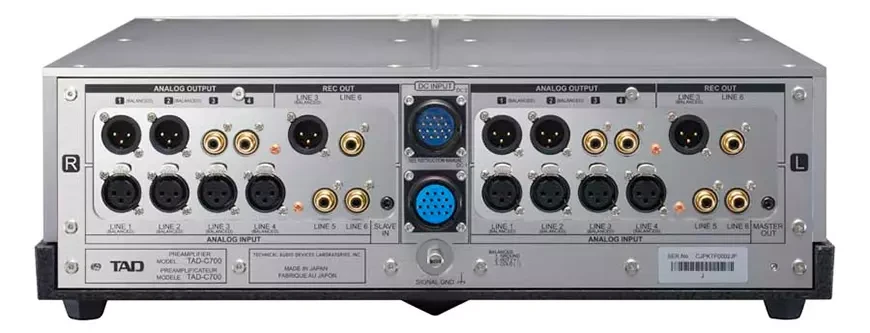 TAD-C700 preamplifier will be unveiled at the High End Show in Munich 10 Preamplifier TAD-C700