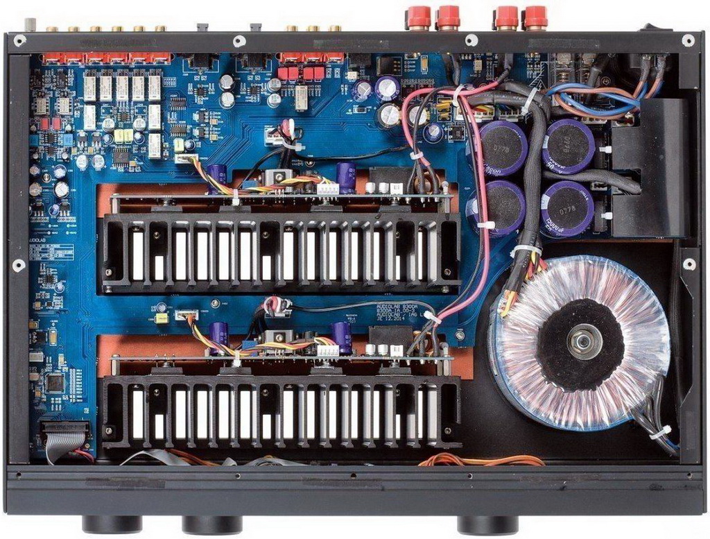 Audiolab 8300A 2.jpg Audiolab 8300A 2.jpg