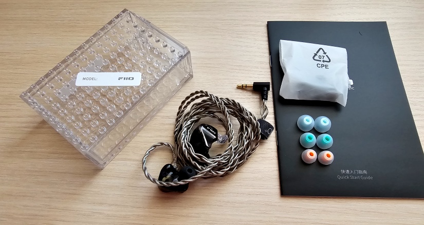 FiiO JH5: Outstanding in-ear headphones 8 ogljad navushnikiv fiio jh5 just hear 5 2