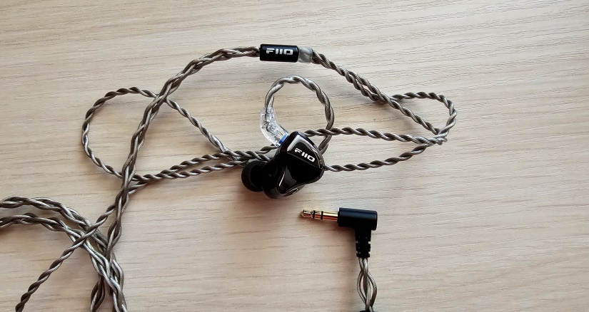 FiiO JH5: Outstanding in-ear headphones 9 ogljad navushnikiv fiio jh5 just hear 5 3