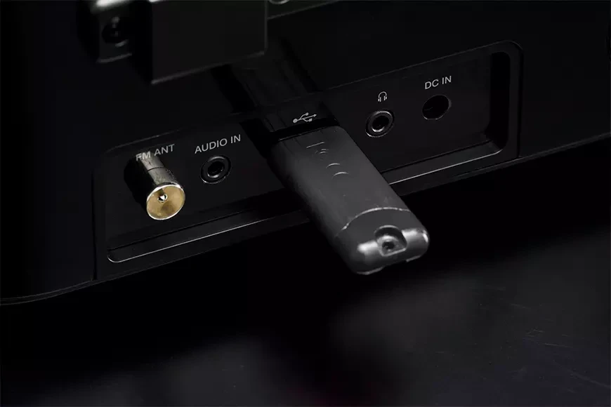 Orion SMS4BT: A modern audio system in the form of a gramophone 10 Audio system with CD player ORION SMS4BT
