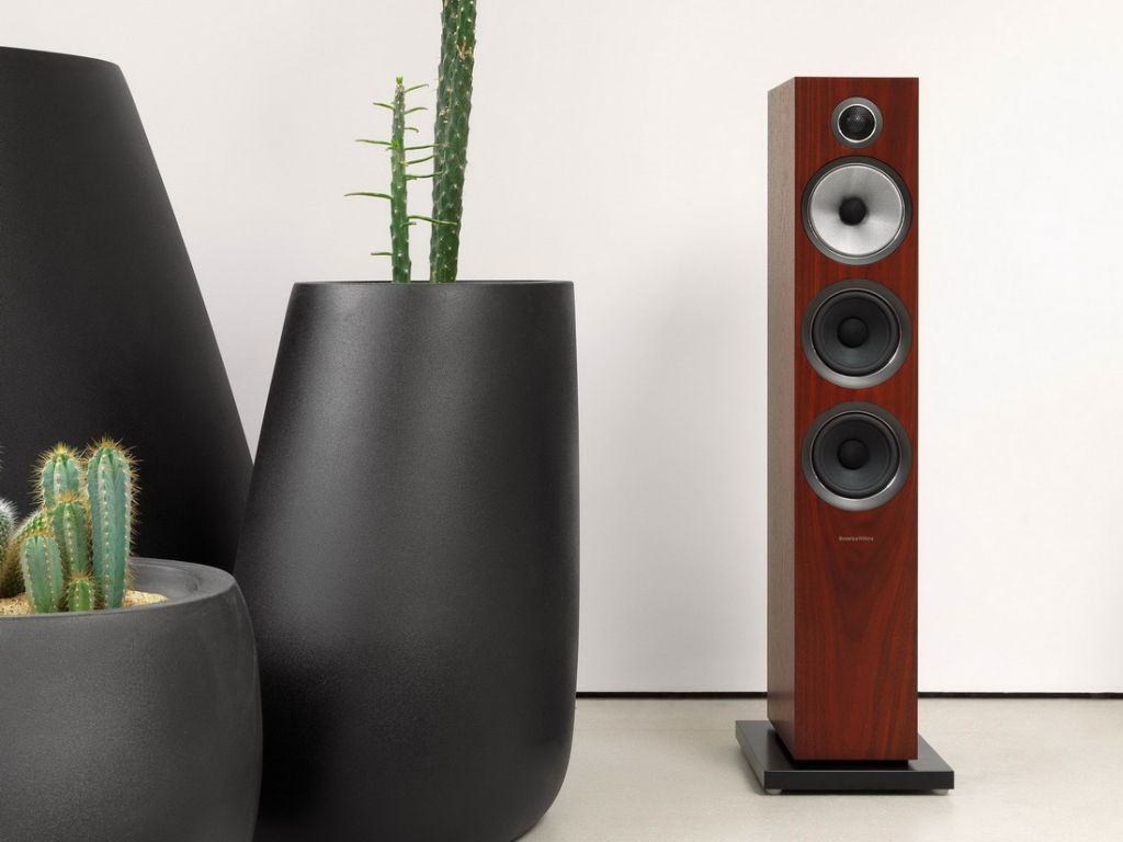 Bowers & Wilkins 704 S2 3.jpg Bowers & Wilkins 704 S2 3.jpg