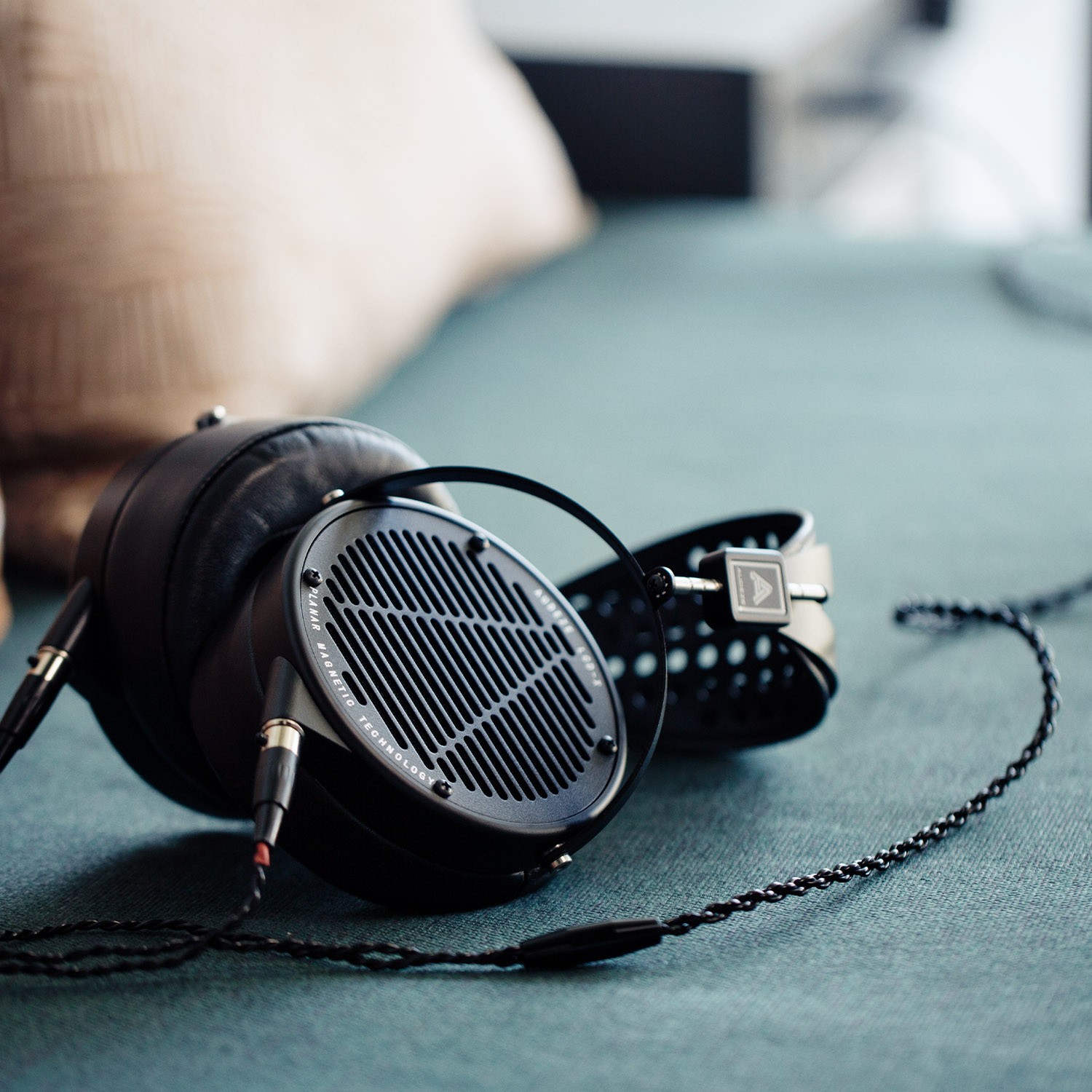 Audeze LCD-X: Exceptional headphones for the discerning audiophile 8 Audeze LCD-X