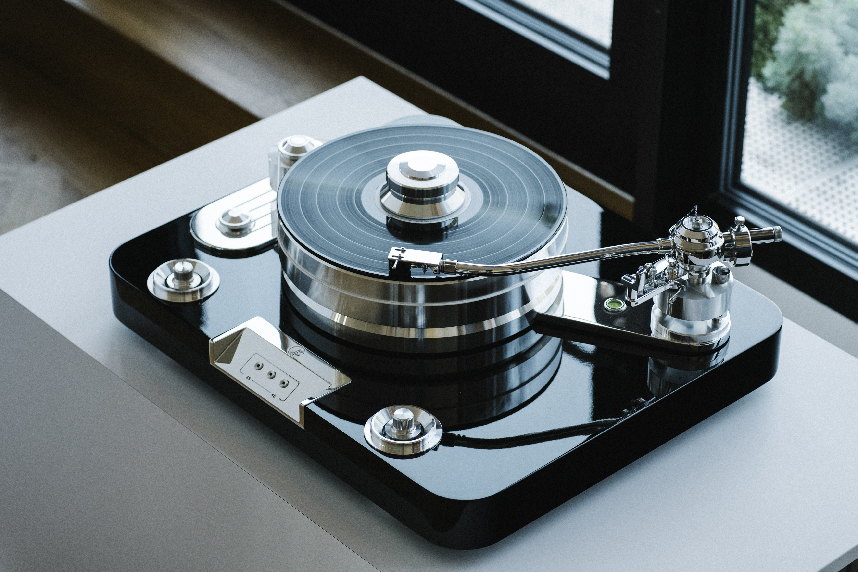 Pro-Ject Audio Signature 12.2: Flagship turntable launched 12 20241014183704 2024 10 14 Pro