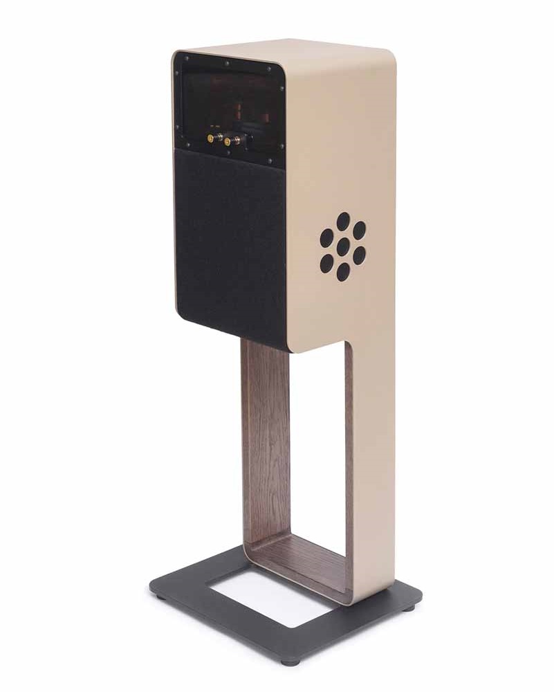 Silent Pound Bloom: Compact three-way speakers 9 20241017210028 2024 10