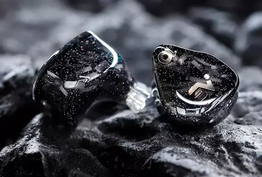 Top 7 In-Ear Headphones right now (October 2024) 14 1. Shanling AE10