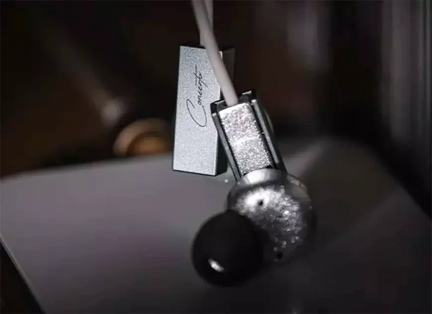 Moondrop Concerto Hybrid In-Ear Headphones with xMEMS Drivers