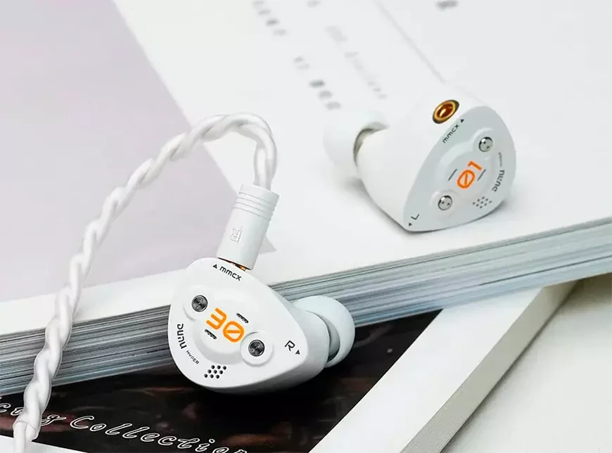 DUNU DK3001BD: In-ear hybrid headphones boasting nine emitters 9 In-ear hybrid headphones DUNU DK3001BD
