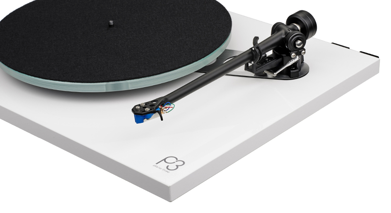 Belt Drive vs. Direct Drive Turntables: Everything You Need to Know 10 Rega Planar 3