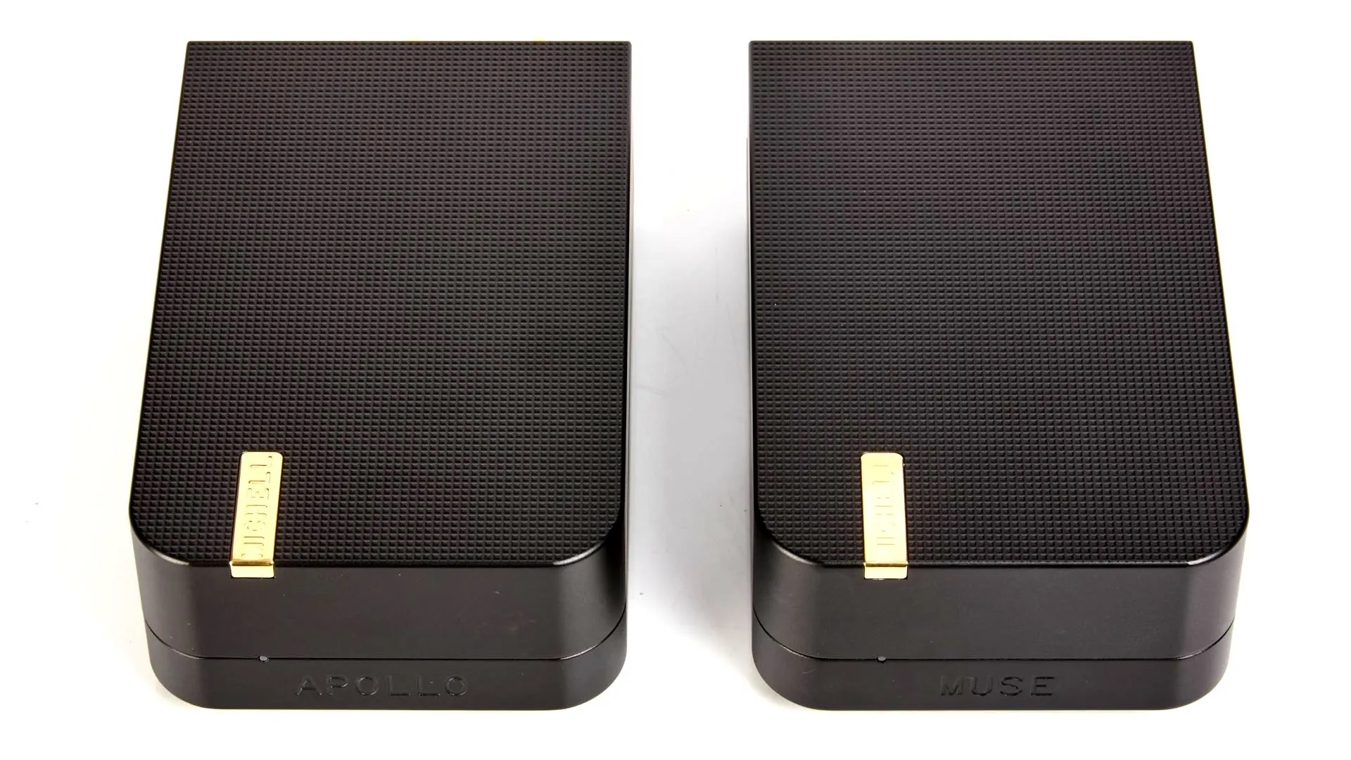 Michell Audio unveils the new Apollo Phono Amplifier along with the Muse External Power Supply 8 20250224154053 2025 02
