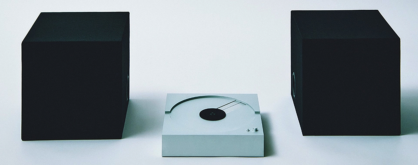 Waiting For Ideas PP-1: Unusual turntable from a French design agency 12 20250228161934 2025 02 28 WaitingForIdeasPP