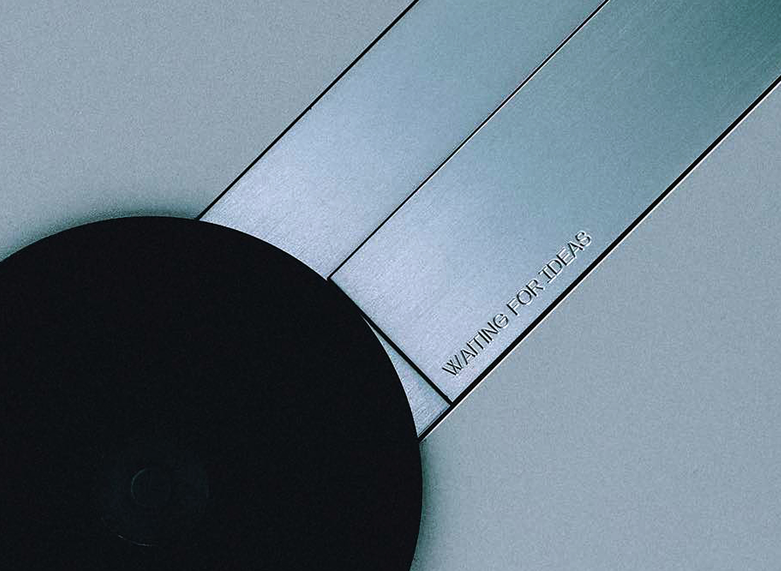 Waiting For Ideas PP-1: Unusual turntable from a French design agency 10 20250228161934 2025 02 28 WaitingForIdeasPP