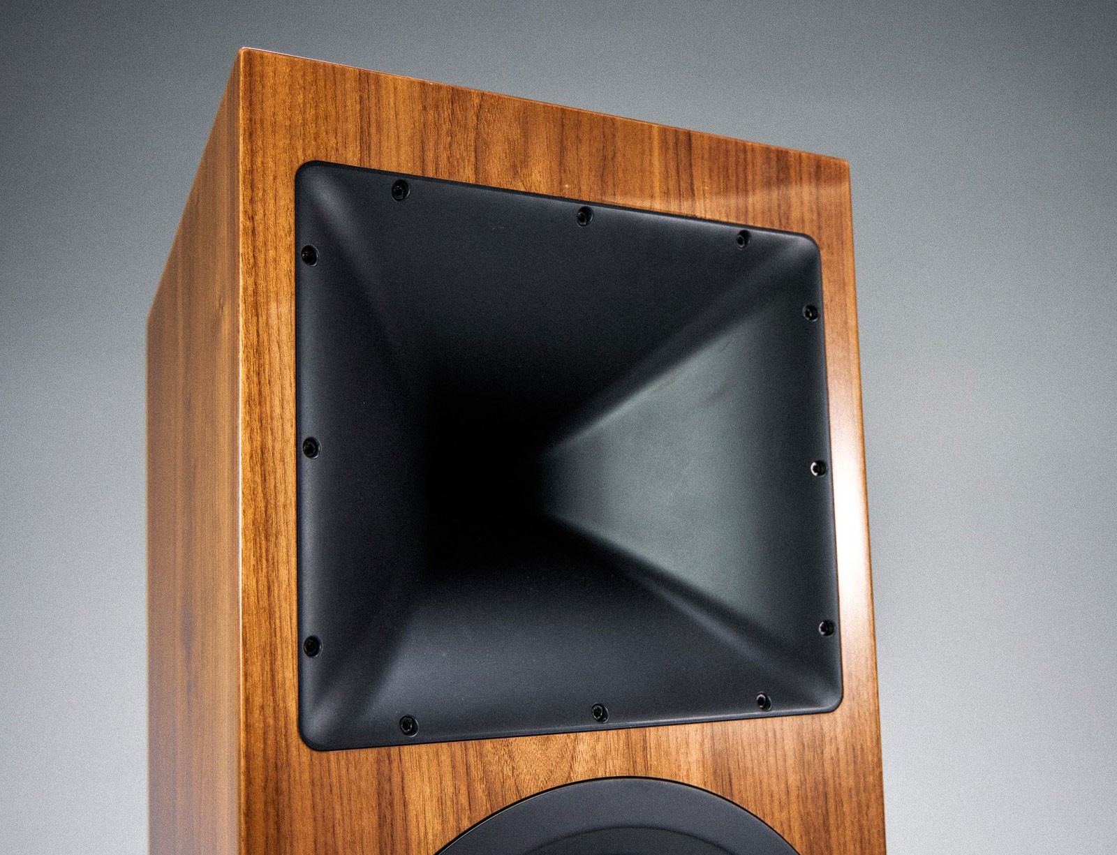 Ø Audio Unveils Icon 12 loudspeaker 10 Ø Audio Icon 12