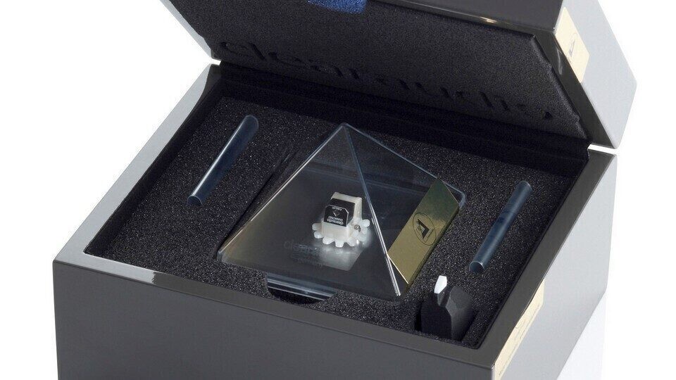 Clearaudio Announces 'Best Cartridge Ever' Diamond Jubilee MC for €25,000