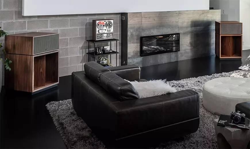 Klipsch Revives Iconic Heritage Speakers with Modern Upgrades: Meet the New Klipschorn AK7 and La Scala AL6 9 The project remained unfulfilled for years, but the idea never died. In 2022, Klipsch brought Paul Klipsch’s vision to life with the launch of the flagship Jubilee.