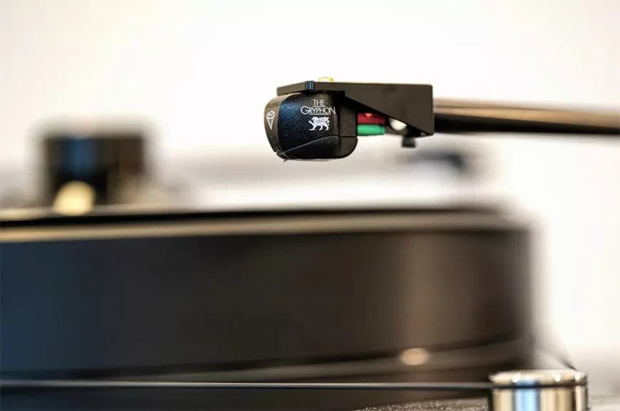 Gryphon Audio Unveils Black Diamond DLC: A Bold New Benchmark in Turntable Cartridge Design 8 Gryphon Audio Black Diamond DLC – the first cartridge from Gryphon Audio Designs