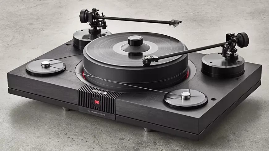 Gryphon Audio Unveils Black Diamond DLC: A Bold New Benchmark in Turntable Cartridge Design 10 Upgraded front and rear rubber bearings are now made from a specially developed rubber compound that delivers previously unattainable levels of strength, performance and durability.