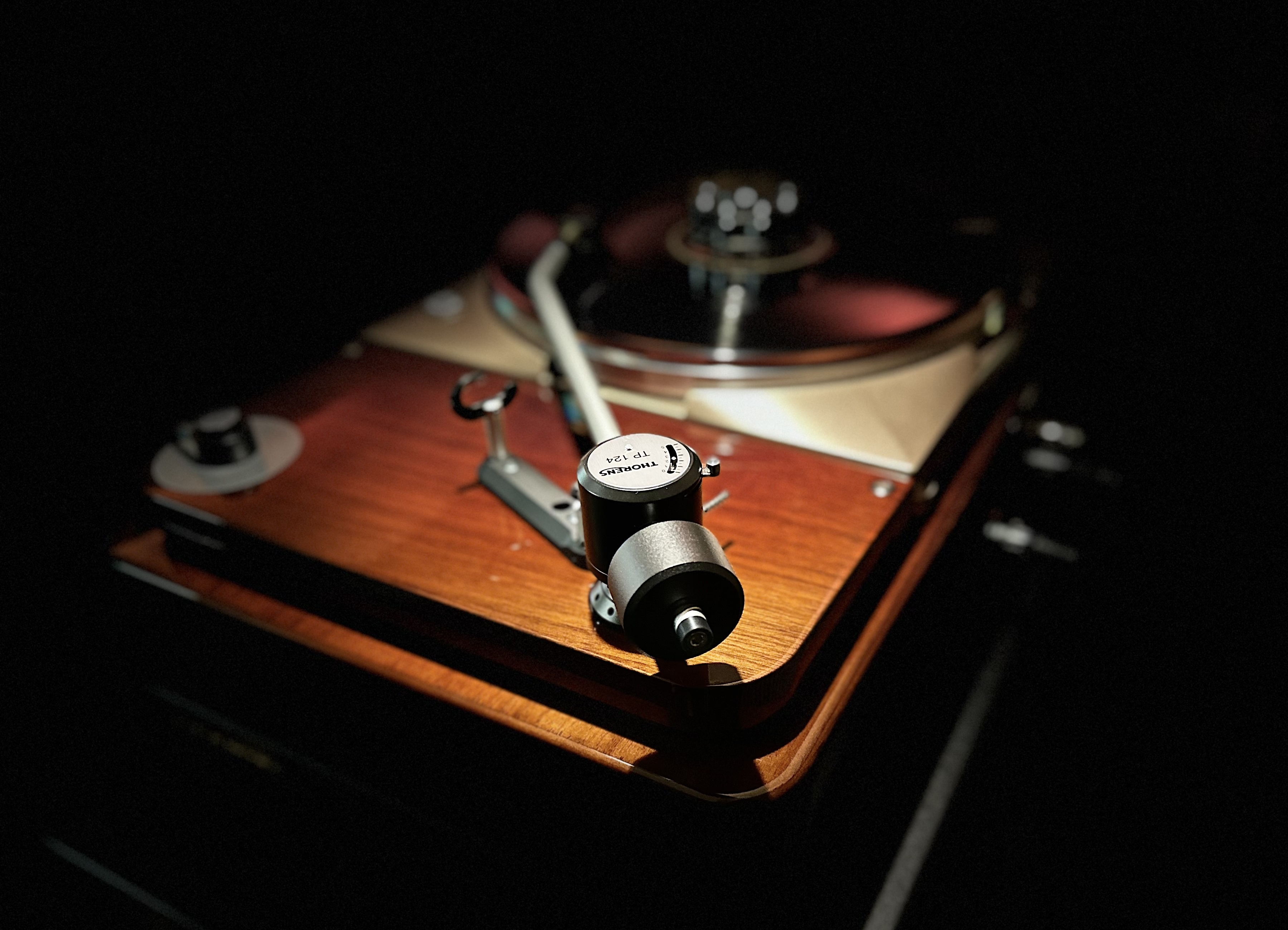 Thorens TD 124 DD Exclusive: The Legendary Turntable Reimagined for 2025 10 20250514083835 2025 05