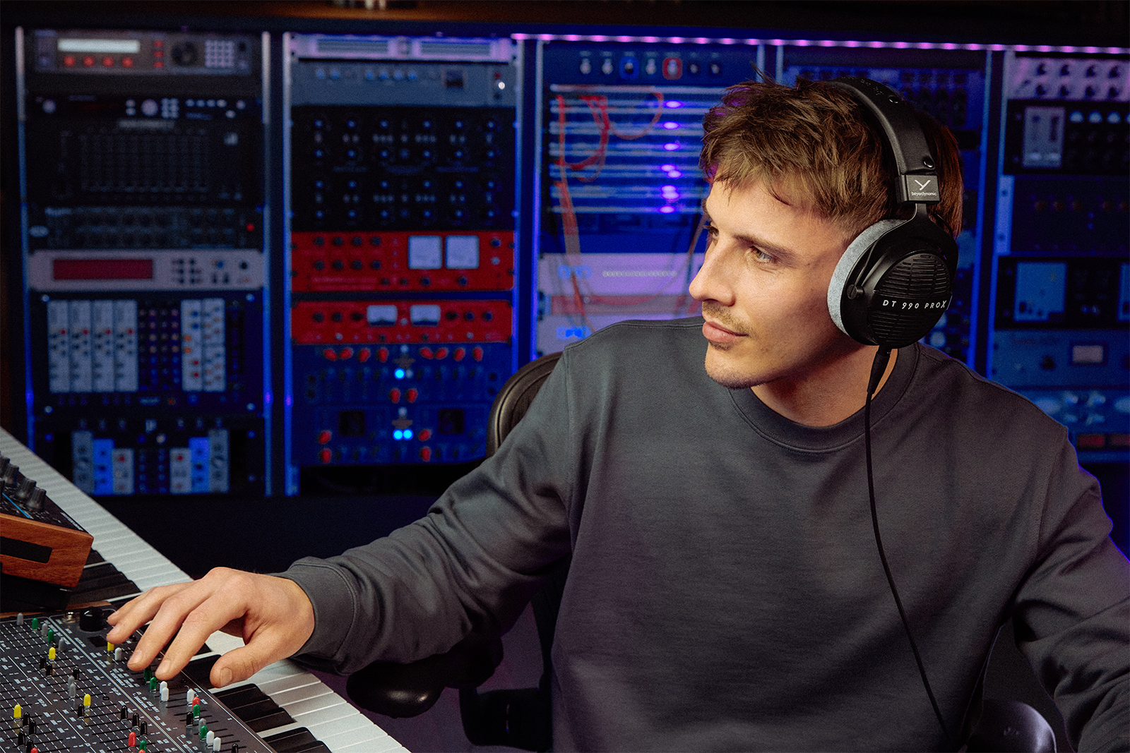 Beyerdynamic DT 990 PRO X: A Modern Studio Essential for Critical Listening 12 20250606144801 2025 06 06 BeyerdynamicDT 990 Pro
