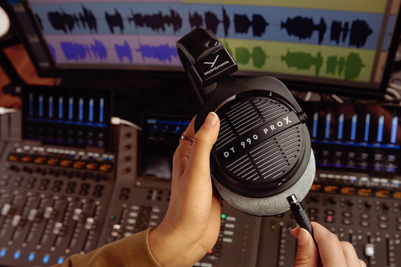 Beyerdynamic DT 990 PRO X: A Modern Studio Essential for Critical Listening 8 20250606144807 2025 06 06 BeyerdynamicDT 990 Pro