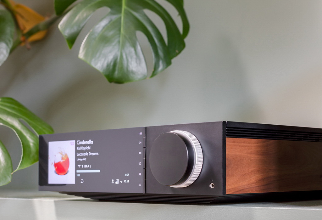 Cambridge Audio Evo 1.jpg Cambridge Audio Evo 1.jpg