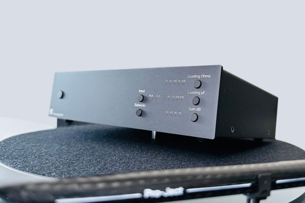 How to Get Cleaner, Richer Vinyl Playback with Balanced Connections 10 If you already listen to vinyl and want to take the sound of your system to a new level, then a balanced connection will allow you to do this.