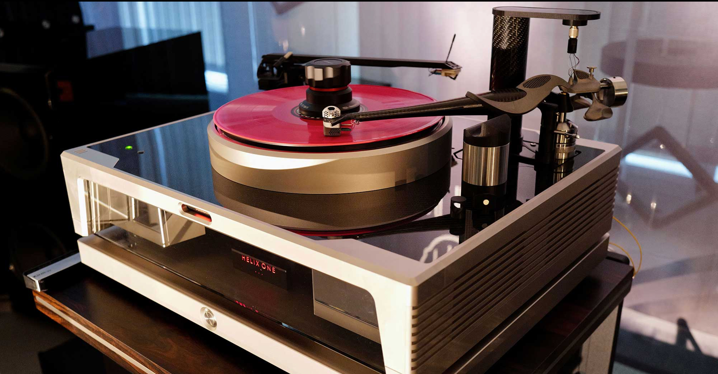 Wilson Benesch Graviton Ti: The World’s Most Advanced Graphene-Reinforced Tonearm 8 20251007122914 2025 10