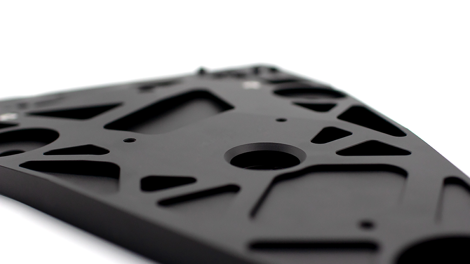 Linn Launches Klimax Radikal and Keel SE Upgrades for the Legendary Sondek LP12 Turntable 12 20251010123058 2025 10