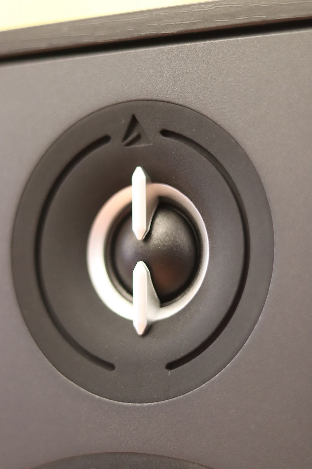 Triangle Borea BR03 Review: When “Good” Sound Just Feels Right 11 In general, the design of the speaker evokes positive emotions, this is the rare case when it can be said with confidence that the speakers will look good in any interior.