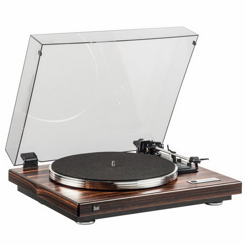 Dual CS 460: Classic Turntable Craftsmanship Elevated to Audiophile Performance 9 The Dual CS 460 brings traditional mechanical automation and retro craftsmanship into today’s hi-fi world.