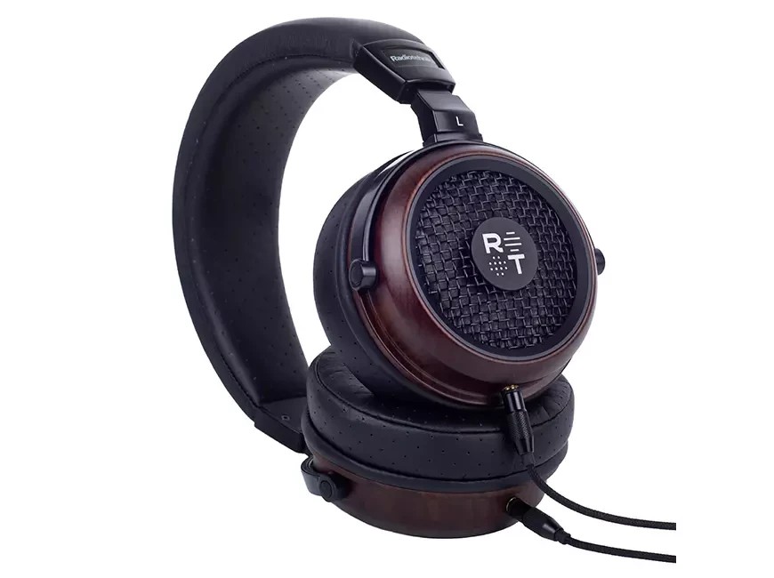 Radiotehnika Feylon: Premium Open-Back Headphones Crafted for Pure, Natural Sound 10 The Radiotehnika Feylon headphone's soft-padded headband with aluminum elements easily adjusts to the shape of your head, while the earcups themselves can be rotated 90° and 180° for convenient storage and transportation.